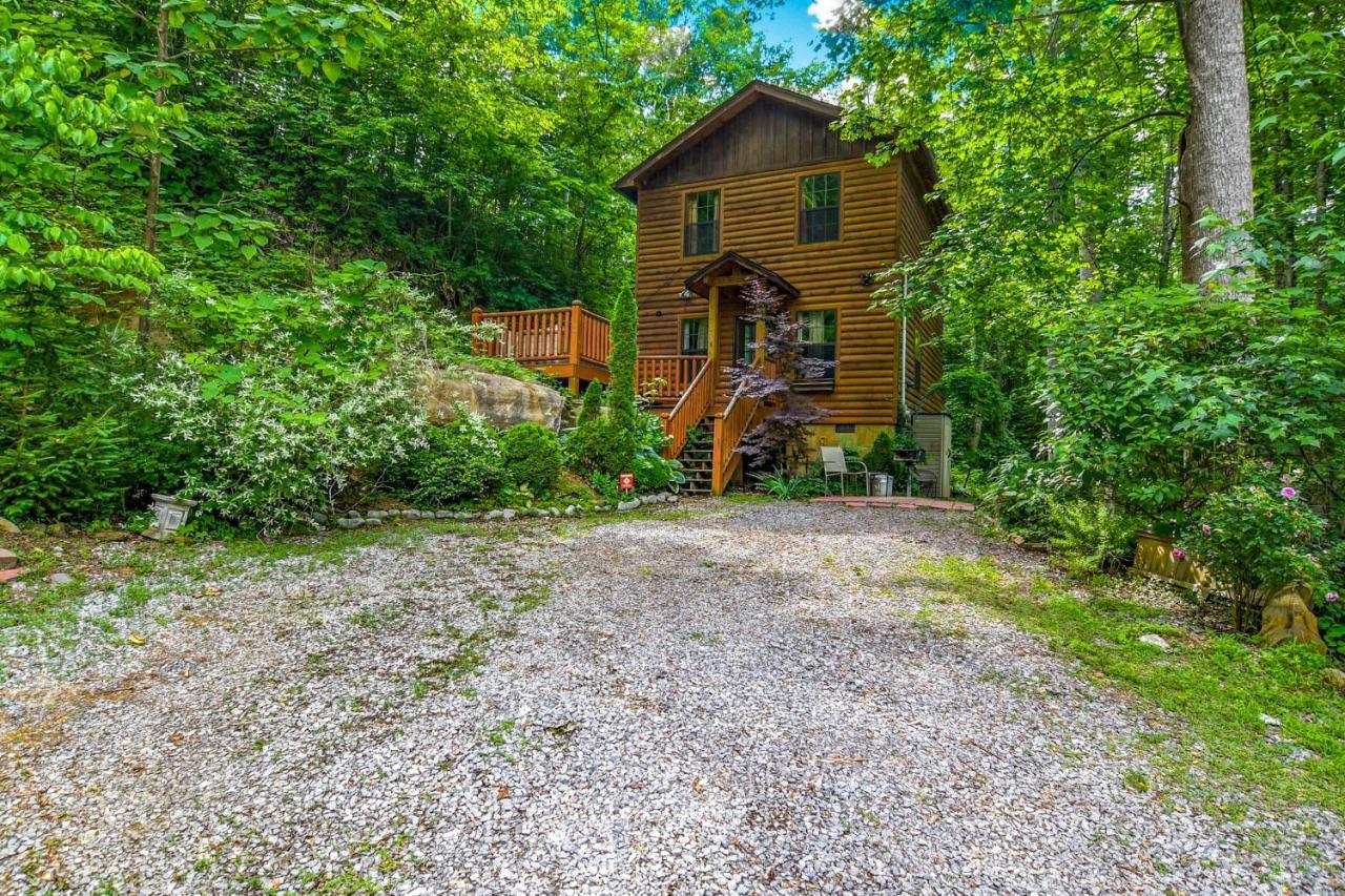 Permanent Vacation-Private Honeymoon Cabin With Hot Tub เซอเวียร์วีล ภายนอก รูปภาพ