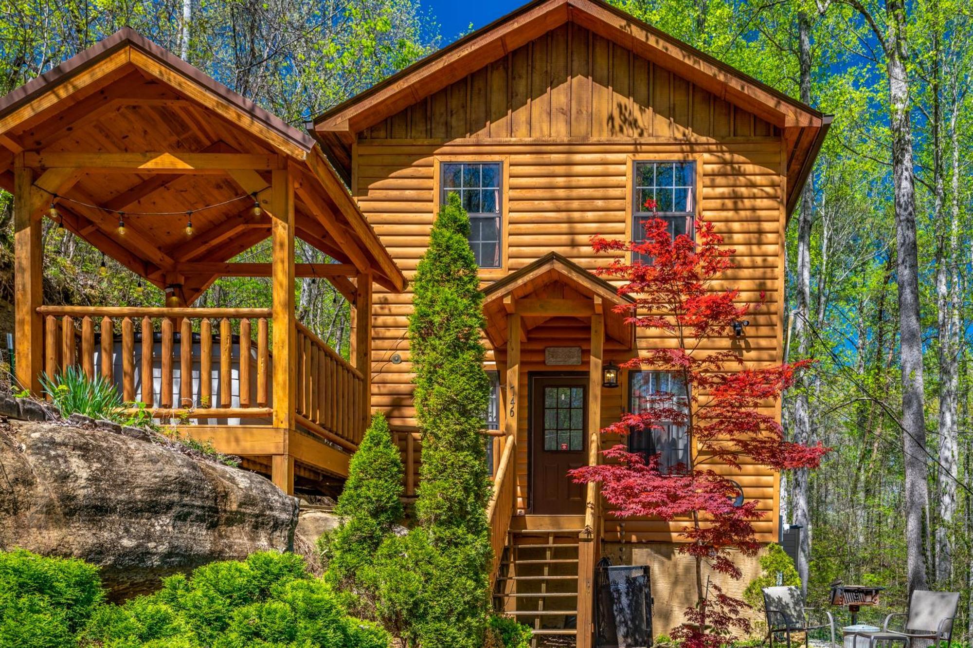 Permanent Vacation-Private Honeymoon Cabin With Hot Tub เซอเวียร์วีล ภายนอก รูปภาพ